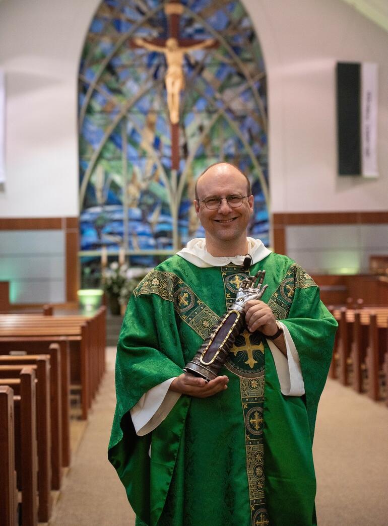 Dominican friar with St. Jude relic